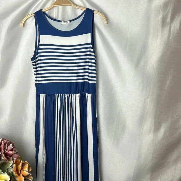 Y2K NWT HOUNT. Halter Dress, women S. Colorblock,striped,coastal,Resortwear - Picture 7 of 15
